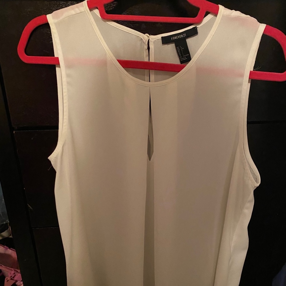 F21 Sleeveless Blouse